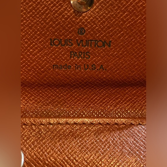 Louis Vuitton key holder - Picture 4 of 10